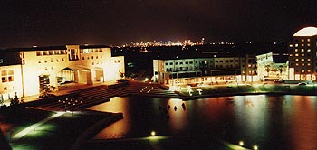 Bond.jpg (23949 bytes)