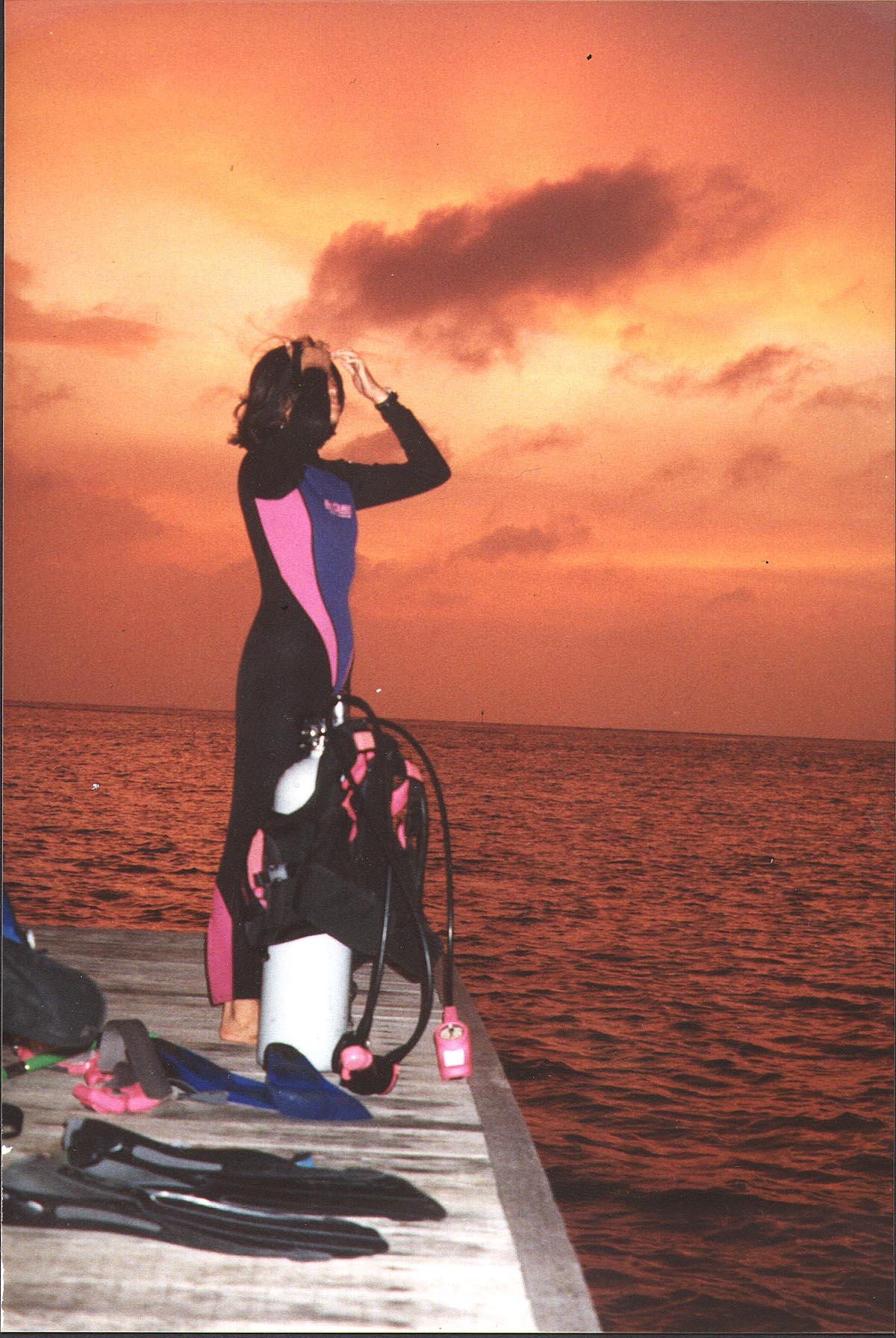 Sunset (304131 bytes)